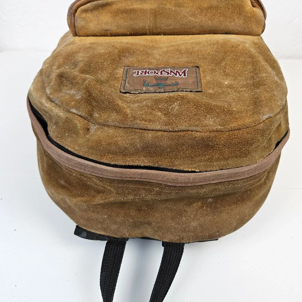 Jansport Adventure: Vintage Leather Backpack brown suede gorpcore